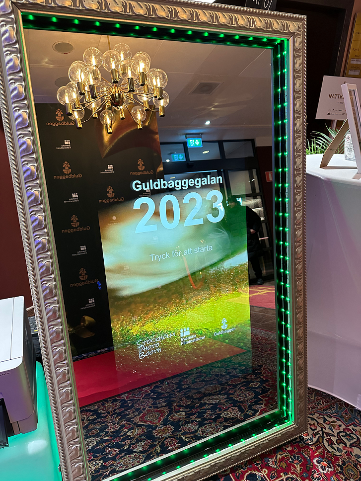 Grand Mirror Booth