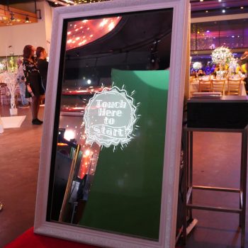 Grand Mirror Booth